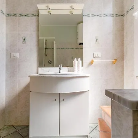 Bright With Balcony By Wonderful Italy Apartament *