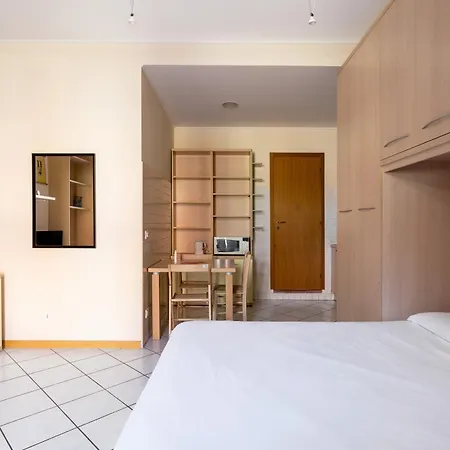 Bright With Balcony By Wonderful Italy Apartamento *