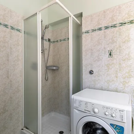 Bright With Balcony By Wonderful Italy Bolonha