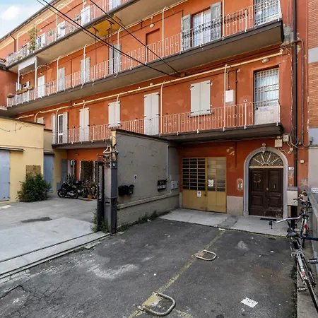 Bright With Balcony By Wonderful Italy Apartament Bolonia