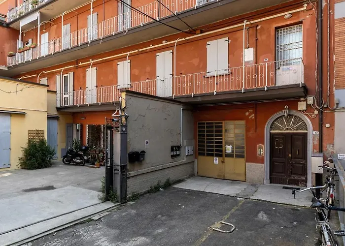 Bright With Balcony By Wonderful Italy * بولونيا