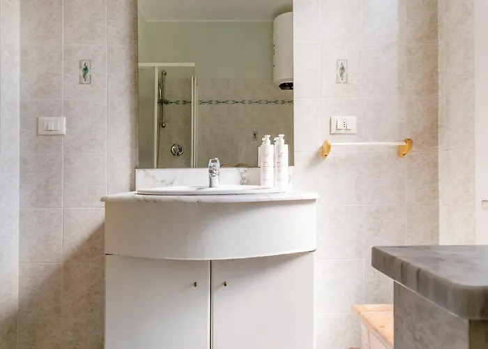 Bright With Balcony By Wonderful Italy بولونيا