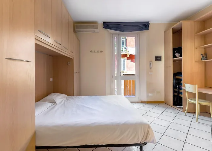 Bright With Balcony By Wonderful Italy Apartment